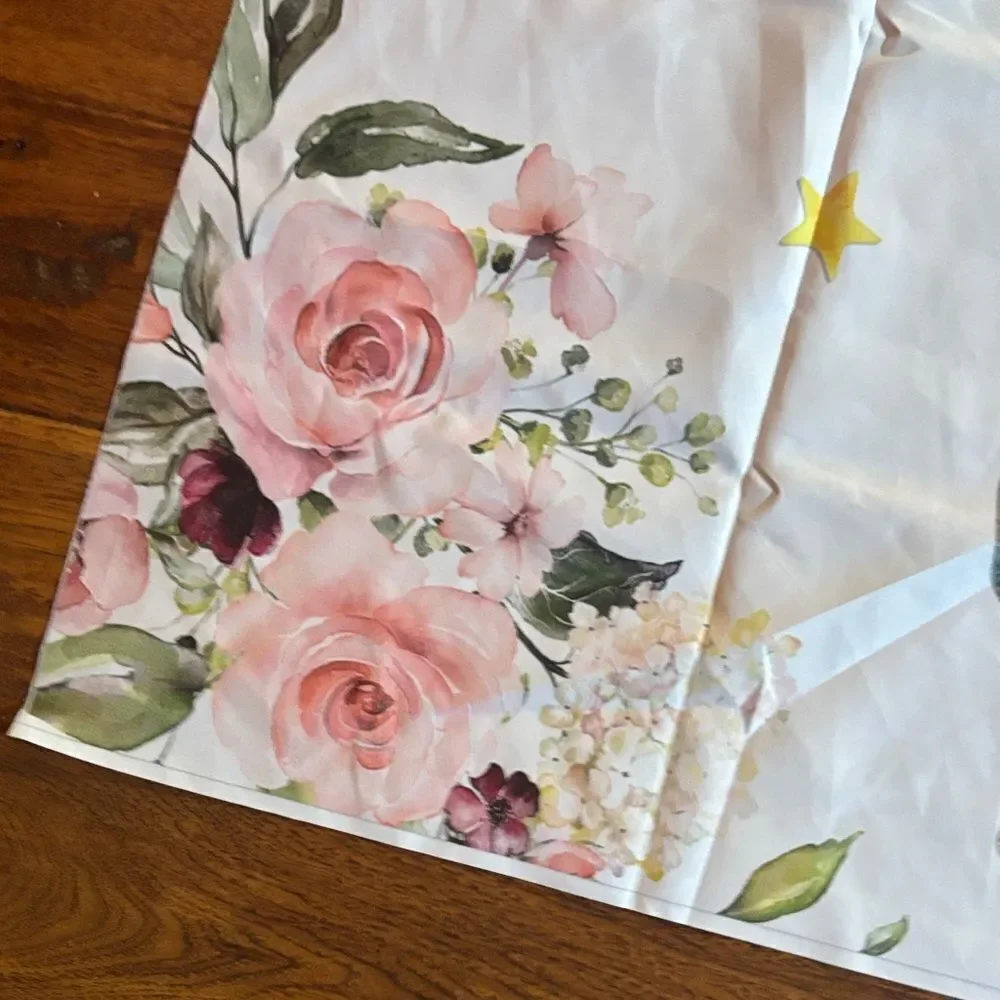 Floral Woodland “It’s a Girl” - Fabric backdrop brand new